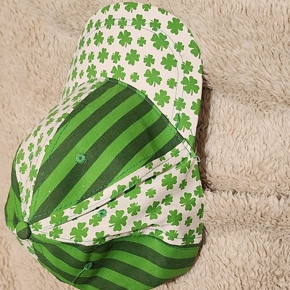 Shamrock Saint Patrick's Day Hat - Picture 5 of 6